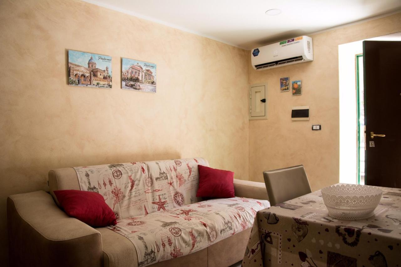 Casa Assisi Apartment Palermo Bagian luar foto